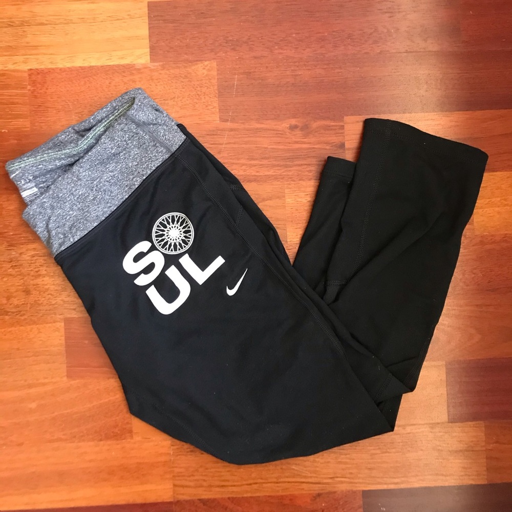 Nike Dri-FIT Capri with soulcycle decal